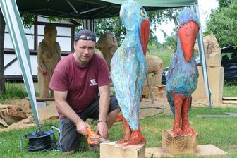 Glauchau: Sommer-Kunst-Werkstatt lädt zum Mitmachen ein - Der Glauchauer Silvio Ukat wird Mitte Juli wieder bei der Sommer-Kunst-Werkstatt mit seiner dreidimensionaler Objektkunst (Holz-Assemblagen) dabei sein.