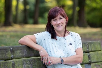 Glauchau sucht Nachfolger für Friedensrichterin - Janet Hoffmann – hier 2019 vor ihrer derzeitigen Amtszeit – ist derzeit Friedensrichterin in Glauchau, René Rau ist ihr Stellvertreter.