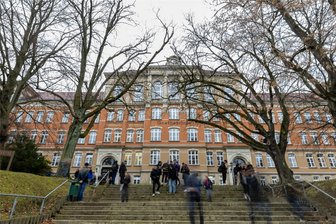 Goethe-Gymnasium Auerbach erhält Auszeichnung für digitale Arbeit - Das Goethe-Gymnasium wurde für die gute digitale Arbeit im Unterricht ausgezeichnet.