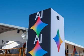 Google lässt KI-Muskeln spielen - Künstliche Intelligenz steht im Mittelpunkt neuer Google-Angebote.