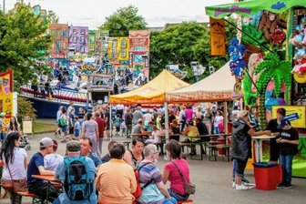 Größter Rummel im Vogtland startet - Das Plauener Vogelschießen geht in die nächste Runde. Die Schausteller hoffen auf ähnlich viele Besucher wie im vergangenen Jahr (Foto).