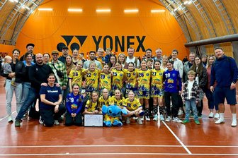 Größtes Handball-Turnier Europas wird für junge Erzgebirgerinnen zum Erlebnis - Viele Eltern begleiteten die jungen HSV-Spielerinnen nach Prag.