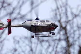 Großangelegte Suche nach Vermisstem im Vogtland mit Happy End - Bei der Vermisstensuche in Klingenthal sollte auch ein Hubschrauber eingesetzt werden.