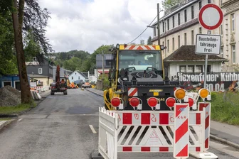 Großbaustelle im Erzgebirge: So leidet ein ganzes Dorf - Großbaustelle B 95 in Bärenstein: Die Arbeiten im ersten Bauabschnitt sind fast abgeschlossen. Der zweite soll nach jetzigem Zeitplan kommende Woche starten.