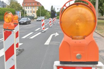 Großbaustelle in Freiberg: Wichtige Kreuzung ab 14. Juli voll gesperrt - Die Kreuzung Lessingstraße/Friedeburger Straße in Freiberg ist ab Montag voll gesperrt. Das hat umfangreiche Änderungen im Straßenverkehr zur Folge.