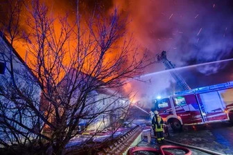 Großbrand auf Dreiseitenhof in Hilbersdorf -