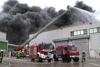 Großbrand bei Geflügelproduzent Wiesenhof in Lohne -