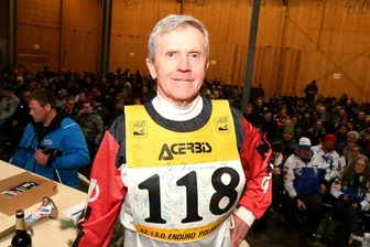 Große Ehre für Enduro-Legende aus dem Erzgebirge - Harald Sturm füllte in Dahlen eine ganze Werkhalle.