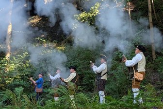 Große Kaliber knallen zum Dorffest: Das ist am Wochenende im mittleren Erzgebirge los - Am Wochenende wird in Deutscheinsiedel zum Dorffest geböllert.