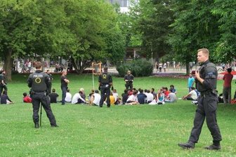 Großeinsatz der Polizei im Chemnitzer Stadthallenpark -