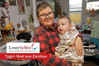 Großes Herz für kleinen Bruder: So kümmert sich der elfjährige Jamie aus Zwickau um den schwerkranken Tyger-Noel - Onkel und Bruder zugleich: Jamie Stegbauer hält seinen Neffen Tyger-Noel in den Armen. Der Elfjährige hat den schwerstkranken Jungen aber sofort als kleinen Bruder angenommen. Die beiden sind unzertrennlich.