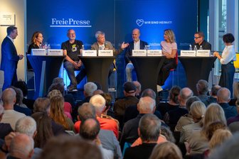 Großes Interesse an „Freie Presse“-Podium zur Innenstadt-Entwicklung von Chemnitz - Das Foyer im Smac war bis auf den letzten Stuhl besetzt.