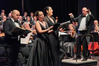 Großes Konzertensemble begeistert mit opulentem Verdi-Werk in Bad Elster - Internationale Gesangssolisten begeisterten beim Gedenkkonzert von Giuseppe Verdi.