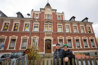 Großfriesener bauen Räume im Gemeindezentrum aus - Kellerräume der früheren Schule in Großfriesen wurden trockengelegt und ausgebaut. Sylke und Ulrich Bauer nutzen mit dem Heimatverein die Räume.