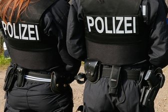 Großkontrolle in Chemnitz: Polizei stellt Drogen, Waffen und Diebesgut sicher -