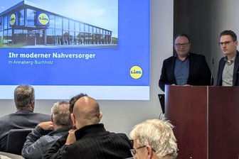 Großprojekt im Erzgebirge: Discounter plant Supermarktneubau - So könnte der neue Lidl-Markt in Annaberg-Buchholz aussehen. Vertreter des Unternehmens haben im Stadtrat die Pläne vorgestellt.
