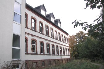 Großvermieter spricht über Projekte in Geringswalde - Jahrzehntelang stand das Gebäude Unterer Zwinger leer. Nun entstehen moderne Wohnungen.