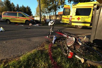Großvoigtsberg: Ford verletzt Radfahrer schwer - 