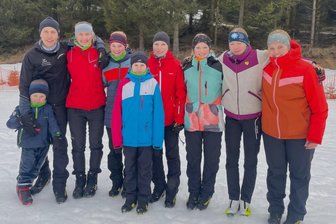 Großwaltersdorfer Skisportler bleiben trotz Schneemangels in der Spur - Erfolgreicher Ausflug ins Vogtland: Der SV Großwaltersdorf gewann in Klingenthal-Mühlleiten drei Medaillen.