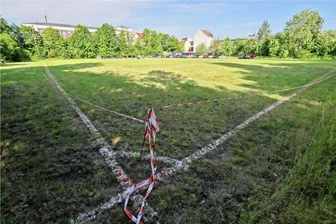 Groundhopper freuen sich auf Partie in Meerane: Auf dem "Roten Hügel" rollt wieder der Ball - Hier rollt am 24. Juni nach langer Pause wieder der Ball. 
