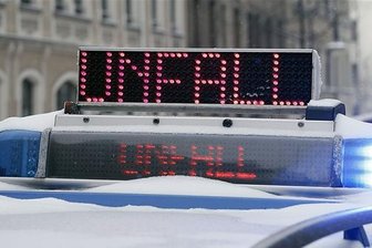 Grüna: Zwei Schwerverletzte nach Unfall - Symbolbild