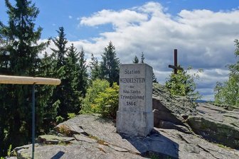 Grünbach: Gottesdienst im Freien am Sonntag am Wendelstein - Am Wendelstein bei Grünbach.