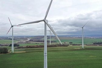 Grüne fordern mehr Windräder im Chemnitzer Stadtgebiet - Sieben Windräder stehen momentan auf dem Galgenberg in Rabenstein.