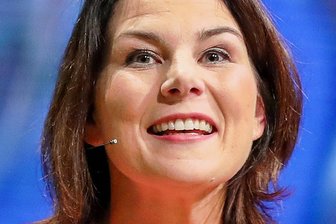 Grüne setzen radikal auf Offenheit - AnnalenaBaerbock - Grünen-Vorsitzende