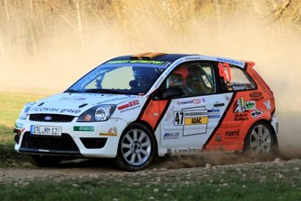 Grünhainer Club entsendet zehn Duos nach Thüringen - Dominic Gräbner und Yannik Keller im Ford Fiesta