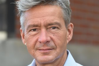 Grummeln am Rande von Chemnitz: Grüna enttäuscht von der Kulturhauptstadt - Im Chemnitzer Ortsteil Grüna ist Lutz Neubert seit 2009 Ortsvorsteher. Er wurde für weitere fünf Jahre im Amt bestätigt.