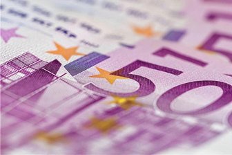Grundstücksverkauf in Netzschkau: Warum ein unschlagbares Angebot aus dem Rennen ist - Dürfen es 500 Euro mehr sein? Egal, was andere bereit sind, für ein Grundstück zu zahlen?