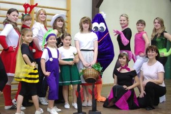 Gruppe heimst mit Volkstänzen Preise ein - Stolze Preisträger: Mitglieder der Tanzgruppe Infinity aus Geyer.