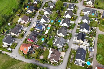 Günstig wohnen, gut leben – wie der Landkreis Zwickau bei den Immobilienpreisen punktet - Im bundesweiten Vergleich ist ein eigenes Häuschen in Westsachsen relativ erschwinglich.