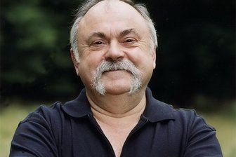 Gunter Böhnke liest im Hohenstein-Ernstthaler Ratssaal - Der Leipziger Kabarettist Gunter Böhnke liest aus seinem Buch „Säggs’sch – Fast vergessen“.