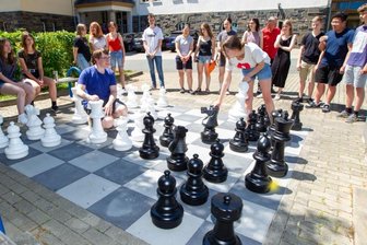 Gymnasiasten gelingt cleverer Schachzug -