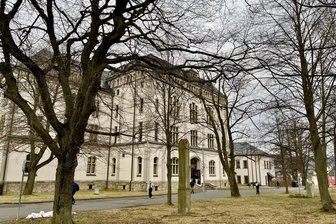Gymnasium im Erzgebirge gewinnt 10.000 Euro: Jetzt kommt ein Maker Space - Das Johann-Gottfried-Herder-Gymnasium Schneeberg hat eine Förderung im Wert von 10.000 Euro gewonnen.
