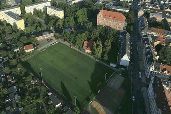 Häufung von Coronafällen: Ministerium schließt weitere Schule in Plauen - Die Kemmler-Oberschule in der Plauener Ostvorstadt ist ab Donnerstag wegen zahlreicher Coronafälle geschlossen.