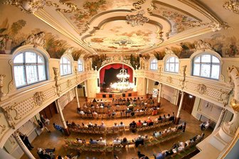 Hainichen: Böhmische Blasmusik für die Büste der Kaiserin - Im Festsaal „Goldener Löwe“ in Hainichen gibt es am Samstag einen Frühschoppen mit Benefizkonzert.