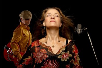 Hainichen: Musikalische „Glanzstücke“ im Ratskeller - Scarlett O´& Jürgen Ehle gastieren am Sonntag im Hainichener Ratskeller.