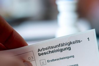 Halb krank und trotzdem arbeiten? Das sagen Sachsen zum neuen Sparvorschlag -