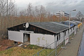 Halbes Jahr nach Brand: Zwickauer „Regenbogenhaus“ wird Fall für Abrissbagger - Das ehemalige Regenbogenhaus in Zwickau-Pölbitz soll abgerissen werden. Es kann nach einem Brand nicht mehr genutzt werden.