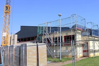 Hallenbau geht voran - 