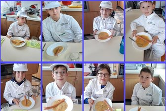 Hallo Kartoffelsalat: Wer die Miniköche vom Erzgebirge sind - und was es mit Leipzig auf sich hat - Lecker, die selbst zubereitete sächsische Kartoffelsuppe - gekocht vom Team der Burkhardtsdorfer Miniköche (obere Reihe von links): Matias, Katharina, Jasmin, Bastian. Untere Reihe von links: Sophie, Joel, Jasmin und Bruno.