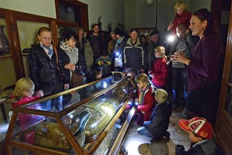 Halloween-Sause im Waldenburger Naturalienkabinett steigt schon am Samstag - Im Naturalienkabinett in Waldenburg geht es so wie hier 2015 am Samstag etwas gruseliger zu.
