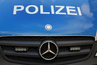 Haltestellen beschädigt: Polizei stellt zwei tatverdächtige Jugendliche -