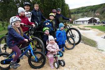 Hammerunterwiesenthal: Neue Bikestrecke bietet Anfängern und Fortgeschrittenen Spaß - Vom Laufrad bis zum Mountainbike: Für Kinder aller Altersgruppen soll die neue Bikestrecke in Hammerunterwiesenthal eine interessante Freizeitbeschäftigung darstellen.
