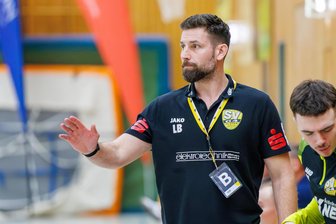 Handball, 3. Liga: Frühe Anreise zahlt sich für den SV 04 Oberlosa an der Ostsee nicht aus - Ladislav Brykner und die Handballer des SV 04 Oberlosa kehrten enttäuscht zurück.