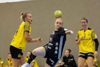 Handball-Bundesliga: Zweite Halbzeit macht Zwickauerinnen Mut - Die im Vorjahr von der Dortmunder A-Jugend zum BSV gewechselte Kreisläuferin Carlotta Fege trifft gegen ihren Ex-Verein.