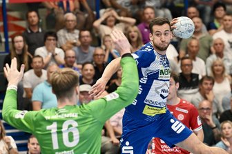 Handball: EHV Aue kämpft, siegt und ist wieder voll im Aufstiegsrennen - Francisco Pereira war mit zwölf Treffern Aues bester Torschütze gegen Gelnhausen.