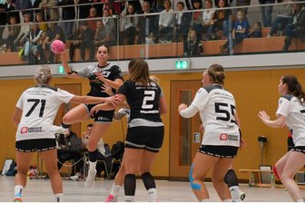 Handball-Oberliga: Rotation-Damen lösen knifflige Hausaufgabe mit Bravour - Nicht zu stoppen: Julia Kiulies traf am Sonnabend beim 23:19 gegen die HSG Langenhessen/Crimmitschau 10-mal ins Netz und ist nun mit insgesamt 46 Toren zweitbeste Torschützin der Oberliga Sachsen.